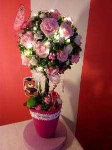 R&oacute;zsafa pink -vil&aacute;g&iacute;t&oacute;